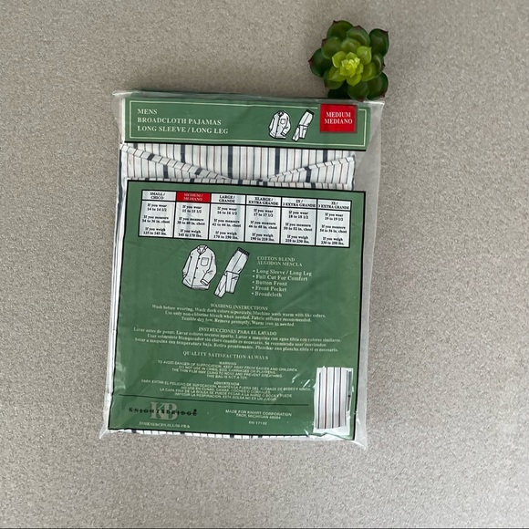 Men’s Broadcloth Striped Print Long Sleeve Long Leg Pajamas Size Medium - Picture 2 of 2